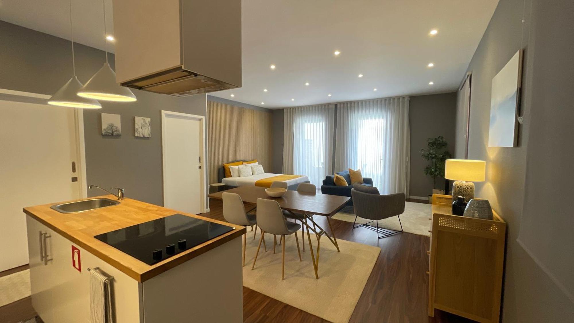 Mytrip Porto Hotel มาโตซีนโญส ภายนอก รูปภาพ