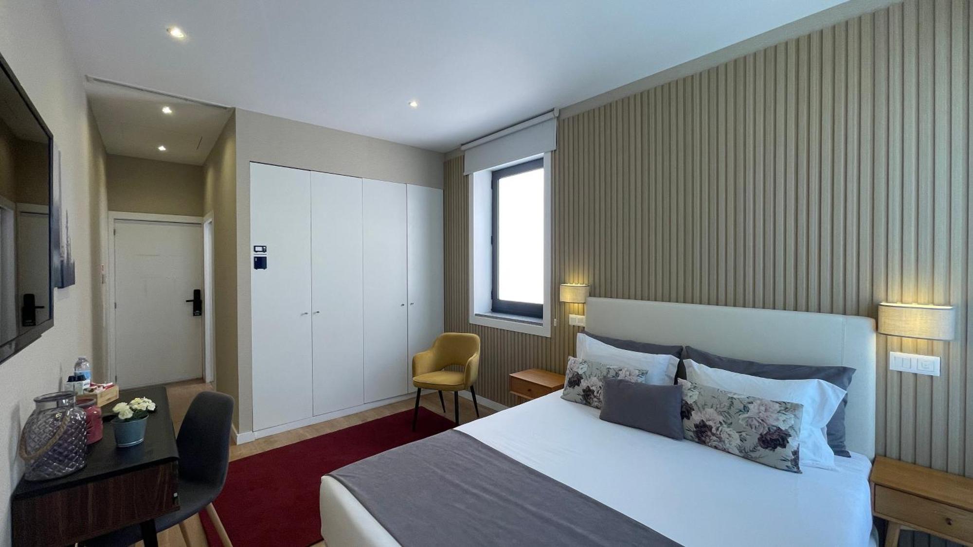 Mytrip Porto Hotel มาโตซีนโญส ภายนอก รูปภาพ